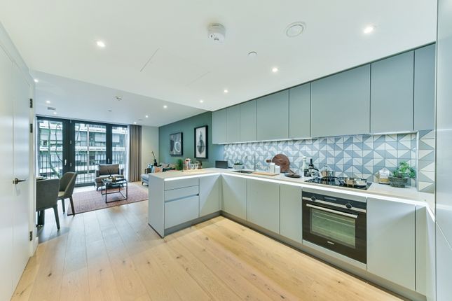 Flat for sale in The Denizen, The City, London