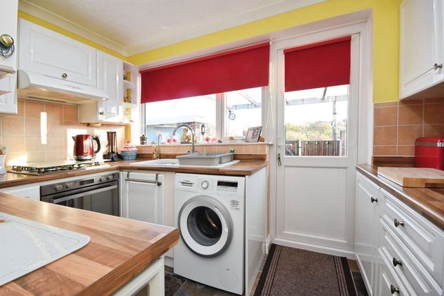 41, Hawkwood Road, Halstead photo 3