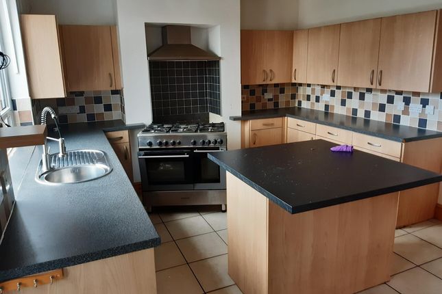 52, Paddock Road, Huddersfield photo 3