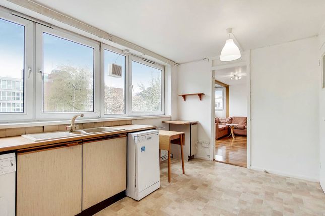 Thumbnail Flat for sale in Dunsford Way, Putney Heath, London