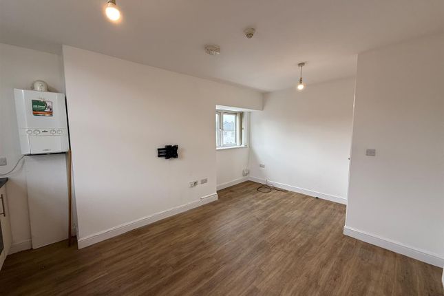 Flat 3, Lion House, 61 Redbourne Street, Hull photo 3