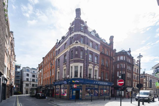 Studio flat on Tisbury Court, Soho, £3,467/mo