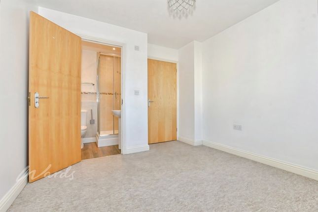 74, Wherry Close, Margate photo 3