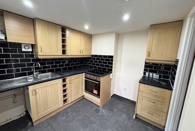 The Bakehouse, 37 Bridle Road, Telford photo 2