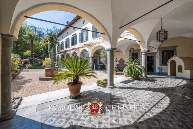 Thumbnail Villa for sale in Tavernola Bergamasca, 24060, Italy