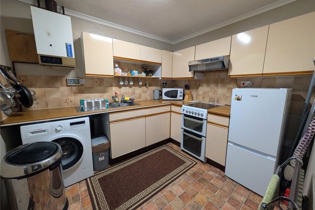 7, Taylor Close, Leicester photo 4