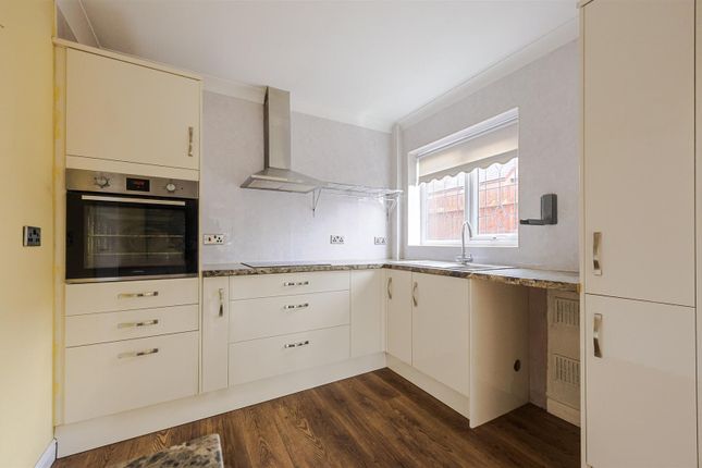 2, Alveston Road, Scunthorpe photo 2
