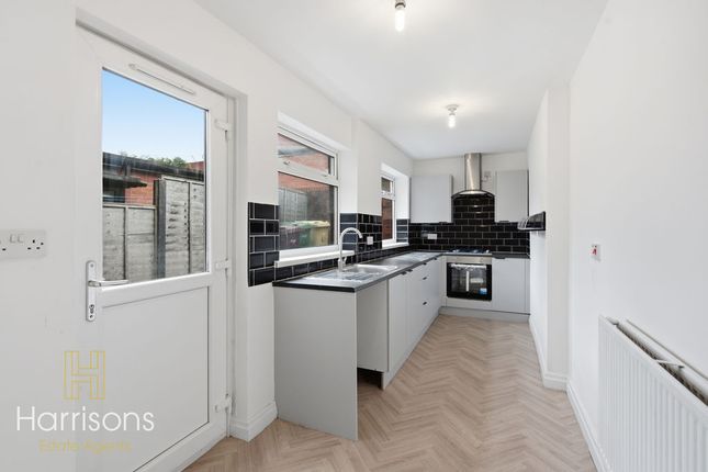 41, Hulton Lane, Bolton photo 4