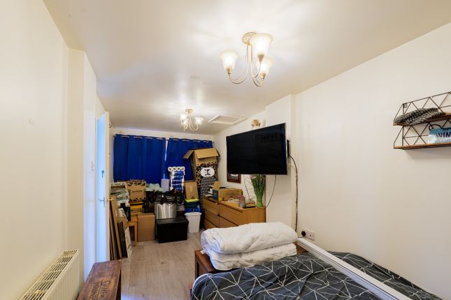 20, River Court, Fakenham photo 4