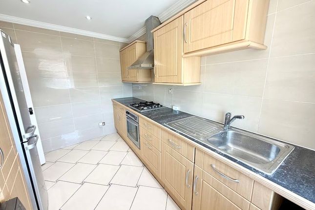 8B, Broadway Parade,, Pinner Road, Harrow photo 5