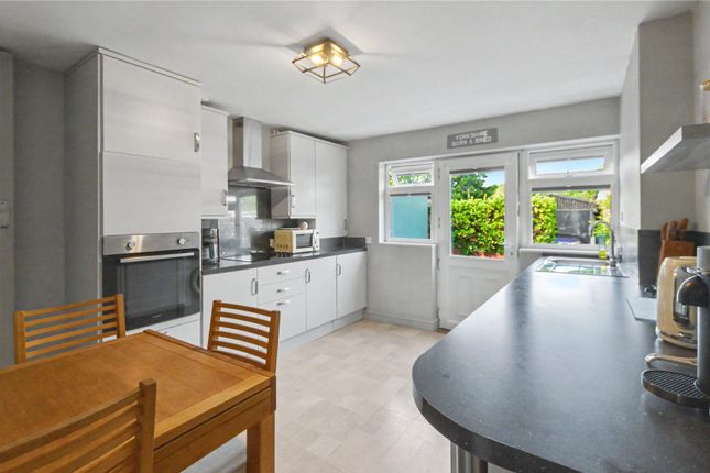 6, Barleyfields Walk, West Yorkshire photo 3