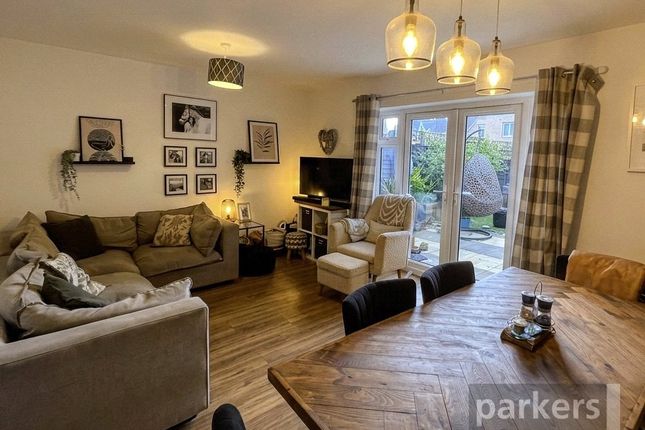 1, Florey Place, Bampton photo 4
