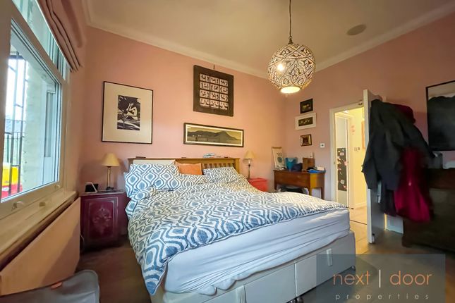 Flat for sale in Brixton Road, London