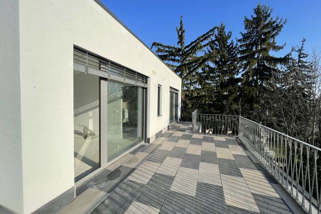 Villa for sale in Vend Street, Budapest, Hungary