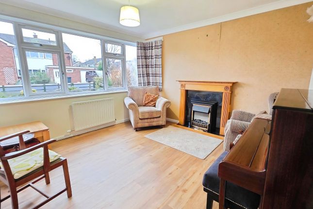 5, Elmtree Road, Ruskington photo 2