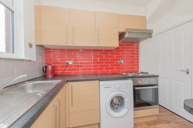5, Greenock Terrace, Leeds photo 3
