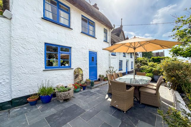 Square Cottage, Cadgwith, Cornwall photo 2