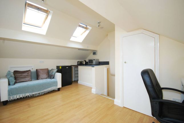 Thumbnail Maisonette for sale in Kerbey Street, Poplar, London