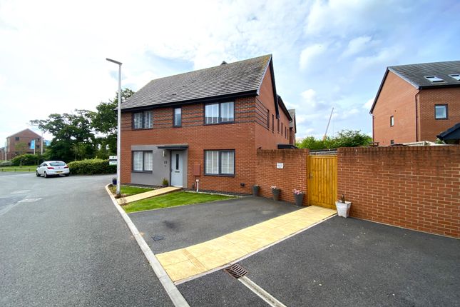 Thumbnail Detached house for sale in Shale Row, Tithebarn, Exeter