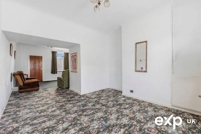 48, Bentinck Road, Shuttlewood photo 2