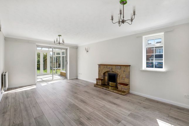 55 Trowell Park Drive, Nottingham photo 3