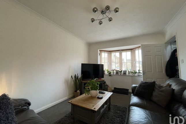 Link-detached house for sale in Kingsholm Close, Coventry