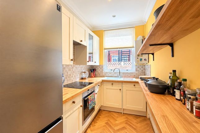 1, The Thorpe, Grassington Road, Eastbourne photo 3