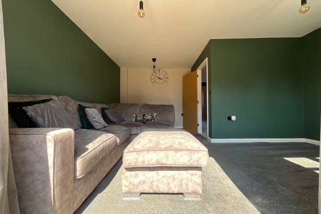 42 Fenton Drive, Scarborough photo 4