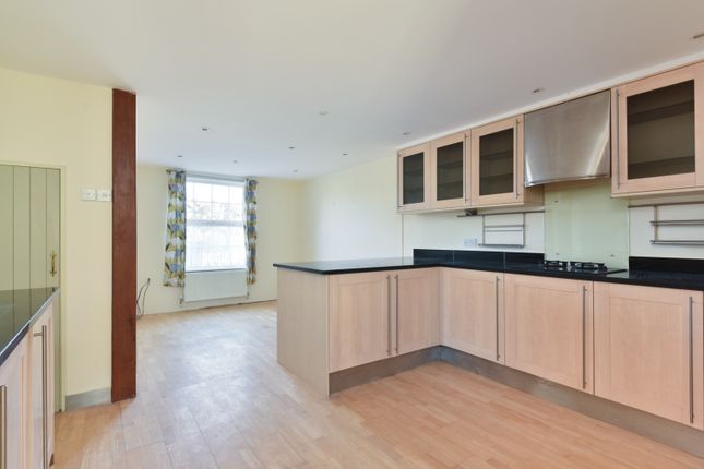 Sheepshead House, Lees Road, Ashford photo 3