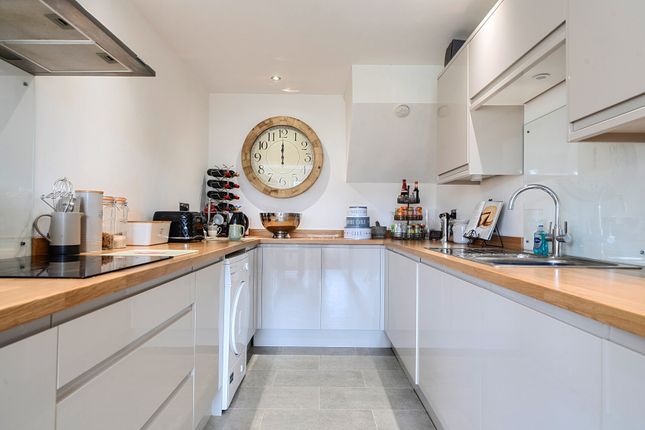 24, Philippa Close, Somerset photo 4