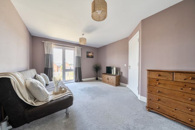 16, Ash Drive, Southampton photo 4