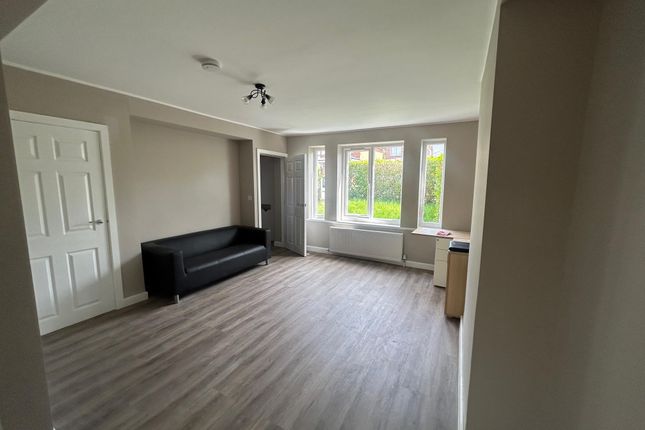 Thumbnail Property to rent in Sidcup Road, Kingstanding, Birmingham