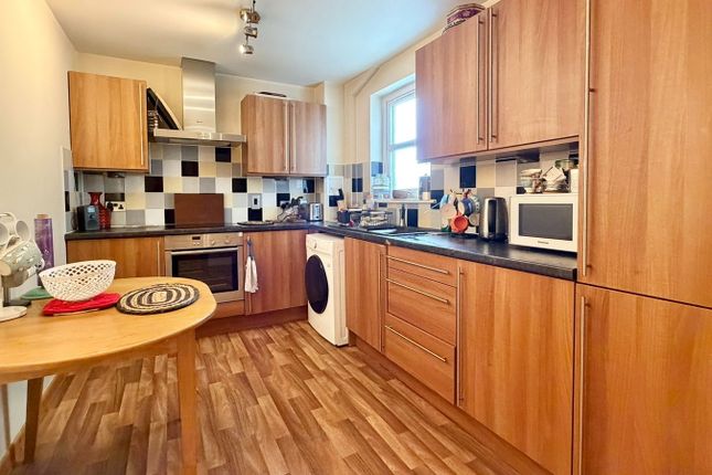 Flat 32, Farraline Court, Inverness, IV1 1PN photo 4