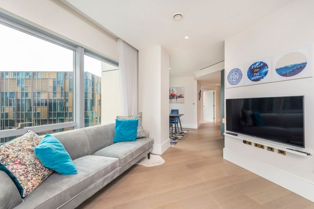Flat to rent in Block 3 Cutter Lane, Canary Wharf