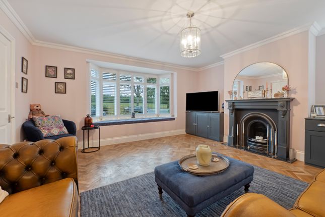 Netley Close, Cheam, Sutton photo 4