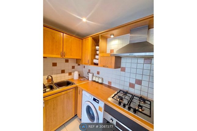 Charter House Canute Road, Southampton photo 2