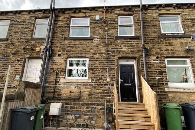 Terraced house to rent in New Hey Road, Huddersfield, West Yorkshire