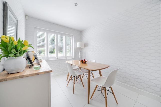 5, Woodlark Place, Alton photo 3