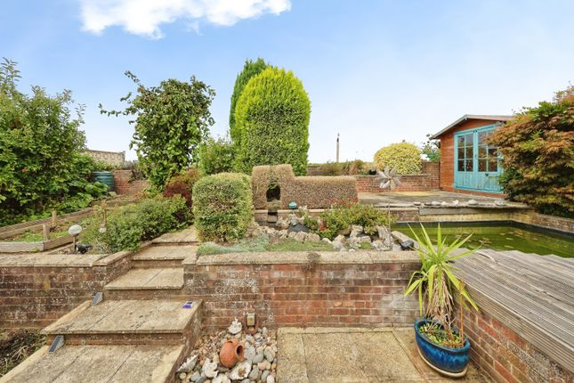 14, Orchard Close, Dover photo 3
