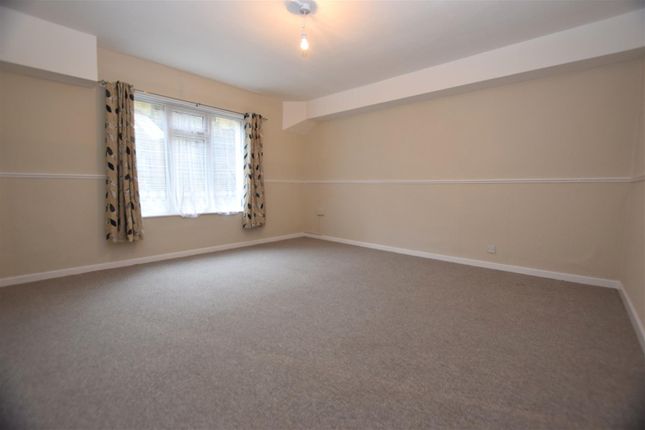 8, Greeba Court, St Leonards on Sea photo 2