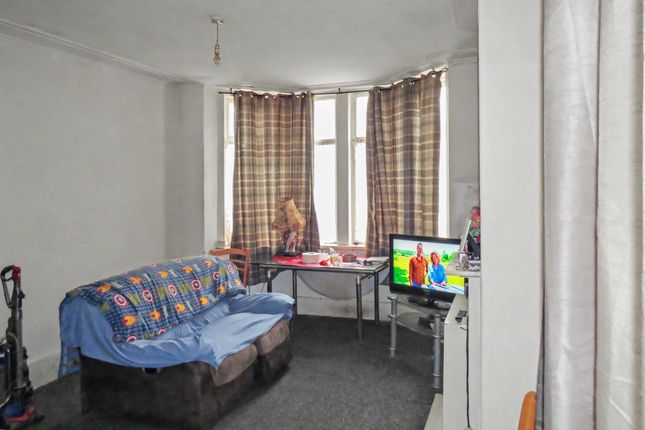 42, Napier Avenue, Blackpool photo 4