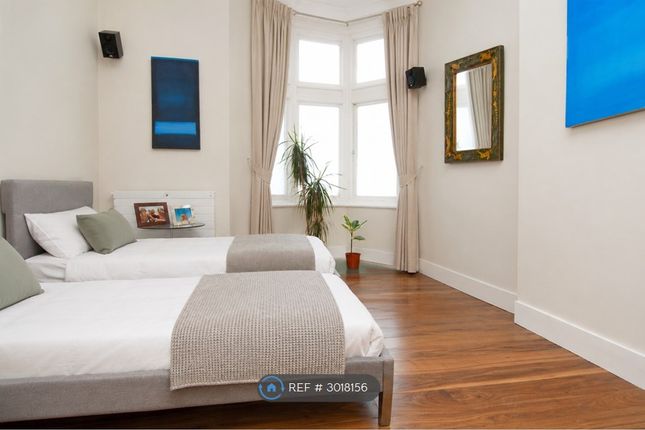 Flat, Fawley Road, London photo 2