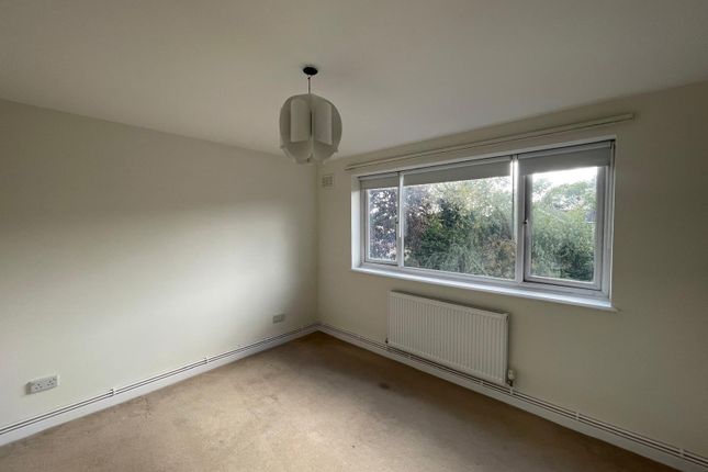 Greenacres, North Park, Eltham photo 5