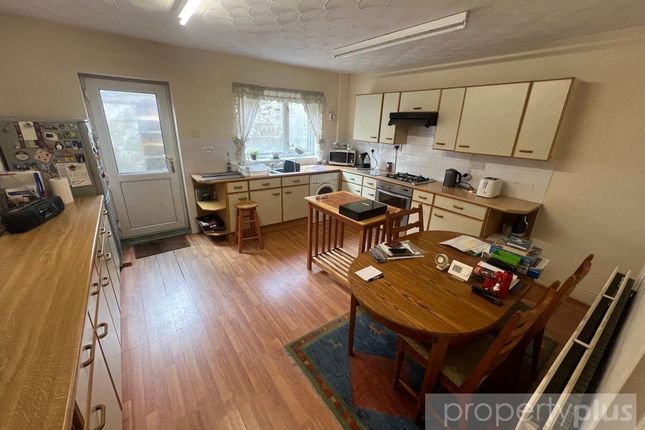 13, North Road, Rhondda Cynon Taff photo 3