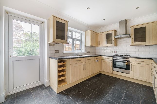 1a Ashleigh Road, London photo 4