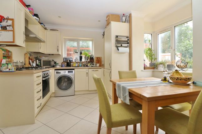 2 St. Leonards View Dodwell Lane, Southampton photo 2