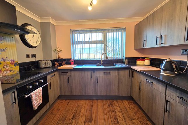 3 Ashurst Court, Tower Close, GOSPORT photo 3