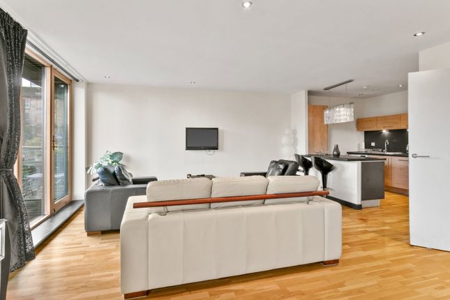 1-bed flat on 59,2/5, Rose Street, Glasgow, £125,000