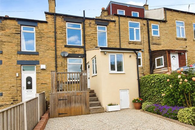 1-bed terraced on Walkley Terrace, Heckmondwike, £95,000