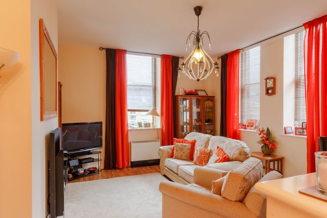 Flat for sale in Apartment 18 Richmond House Apartments, Charlotte Close, Halifax